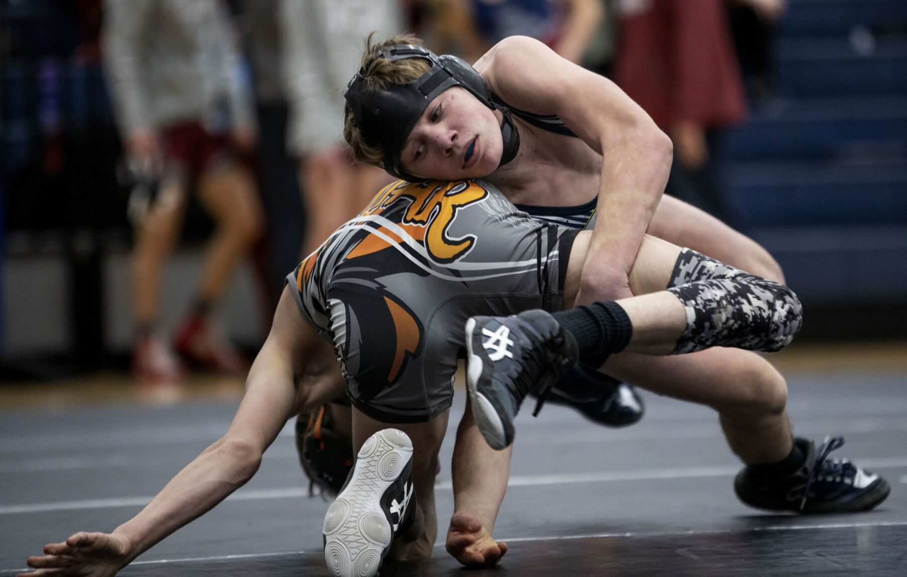 030621-sw-3aboyswrestling 03.jpg